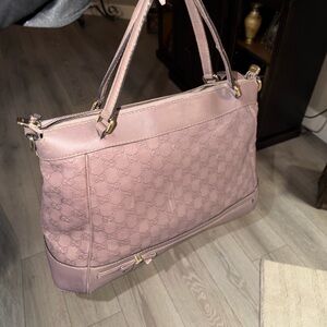 Gucci Mauve Embossed Leather Shoulder Bag